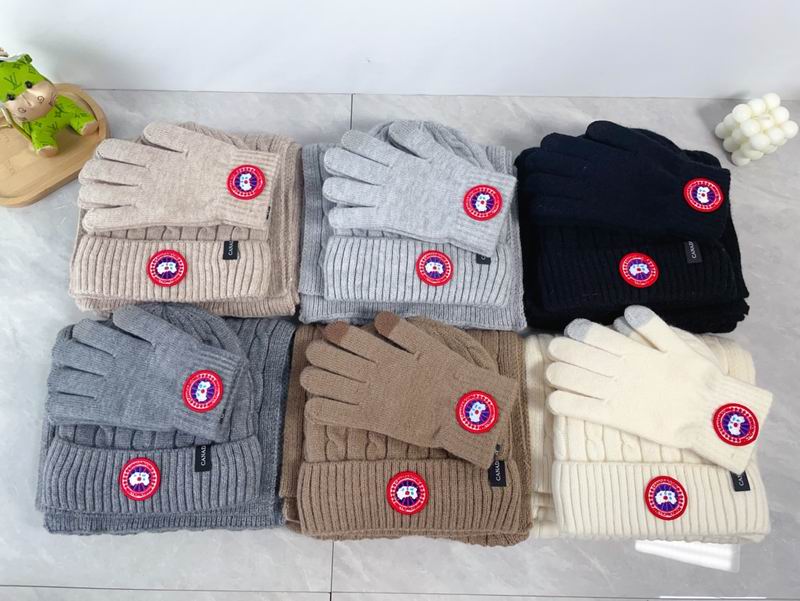 Canada Goose Scarf Hat Gloves 3PCS 0717